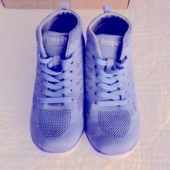 NWOT Propet 6 Travel/Fit Hi-Women’s Comfort Hi-Top Shoe. - Picture 2 of 9